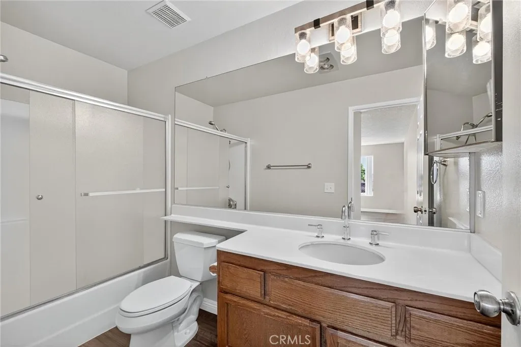 20547 S Vermont Avenue 2, Torrance, California 90502 home-pic-22