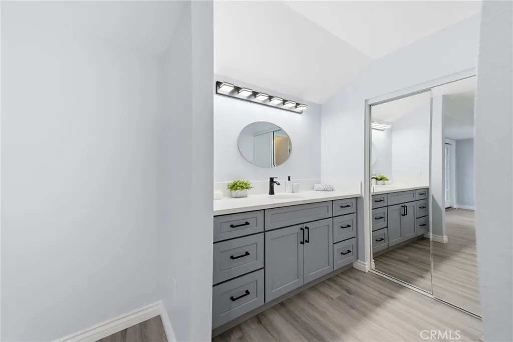 1324 W Fern Ave, Redlands, California 92373 home-pic-21