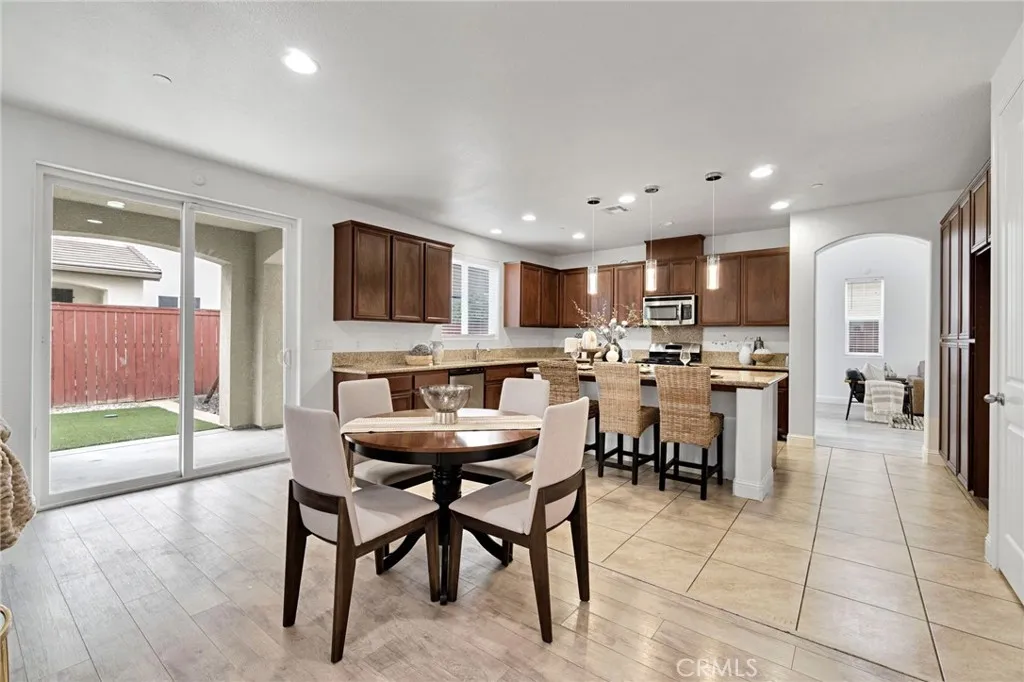 1776 Whiteash, Clovis, California 93619 home-pic-24