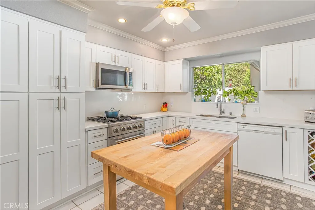 1450 Tamarisk Rd, Palm Springs, California 92262 home-pic-12
