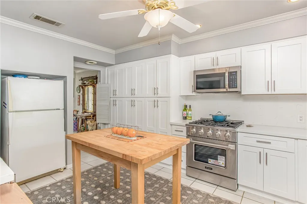 1450 Tamarisk Rd, Palm Springs, California 92262 home-pic-11