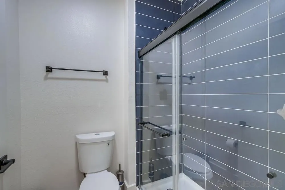 18650 Caminito Cantilena 291, San Diego, California 92128 home-pic-10