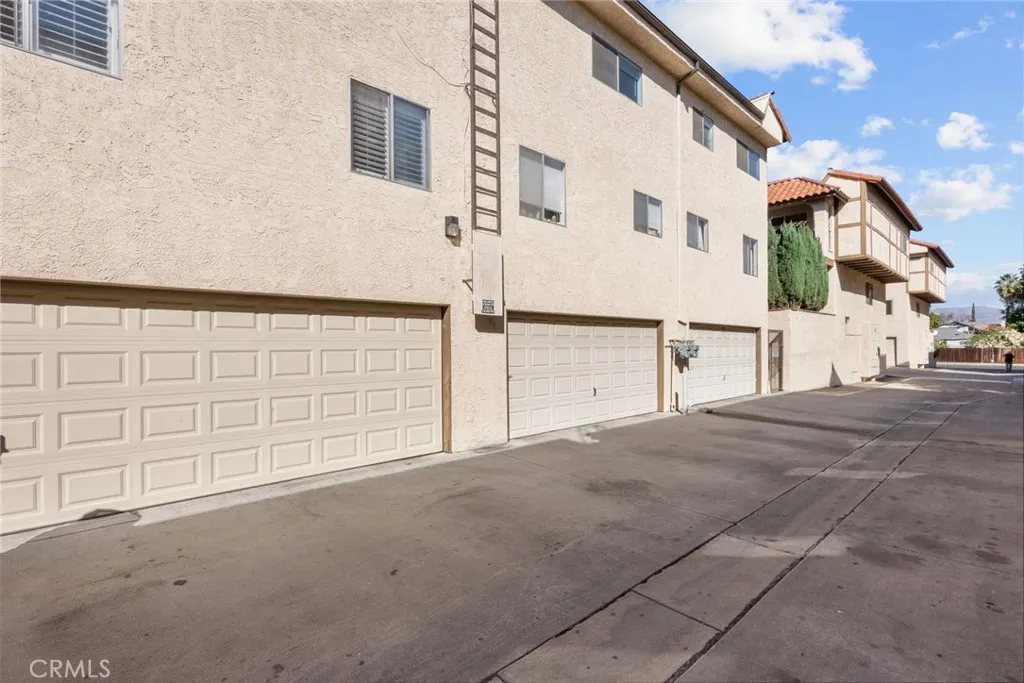 19545 Sherman Way 74, Reseda, California 91335 home-pic-22