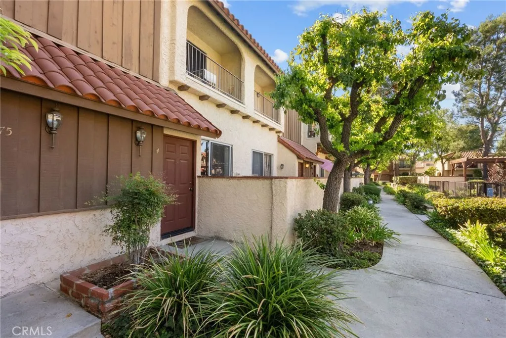 19545 Sherman Way 74, Reseda, California 91335 home-pic-0