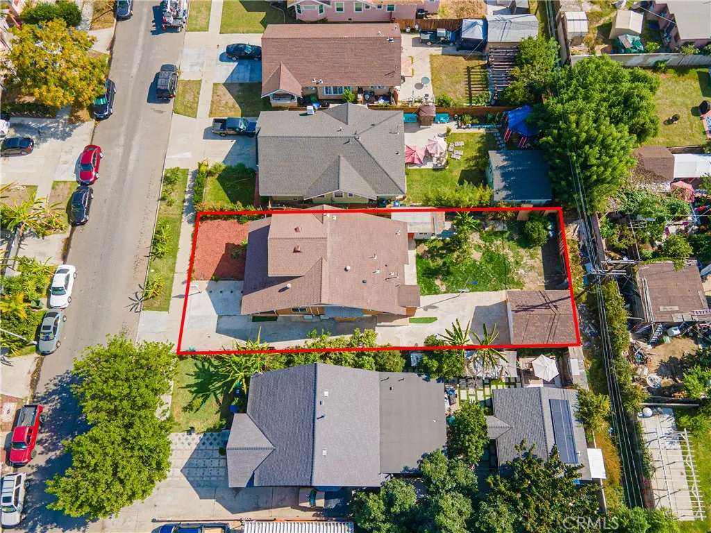 1330 W 48th Street, Los Angeles, California 90037 home-pic-38