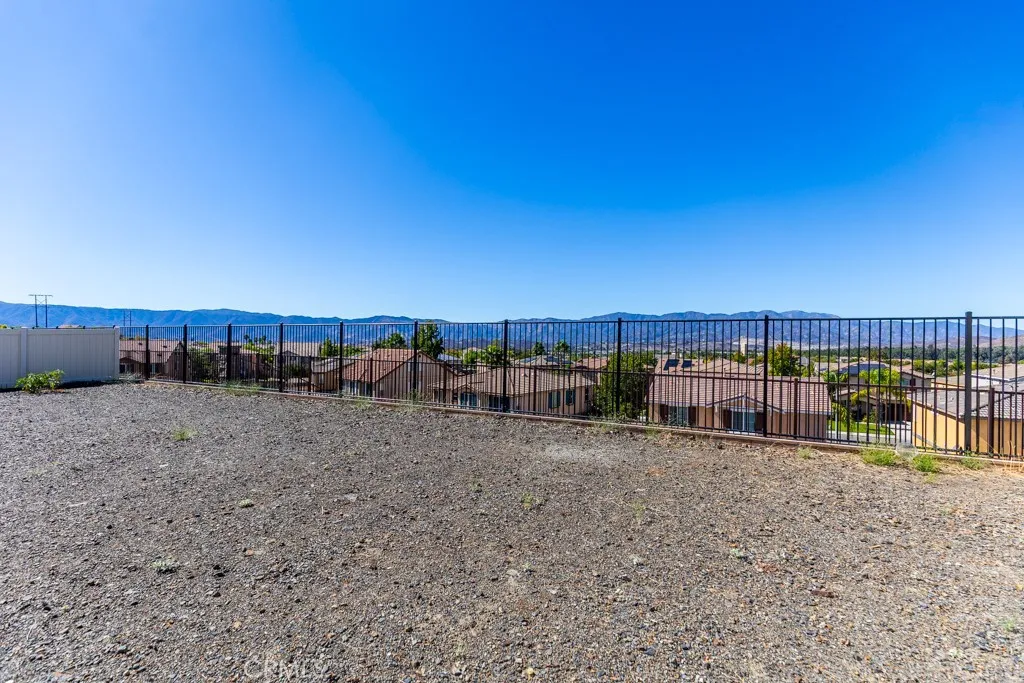 41302 Vintner, Lake Elsinore, California 92532 home-pic-10