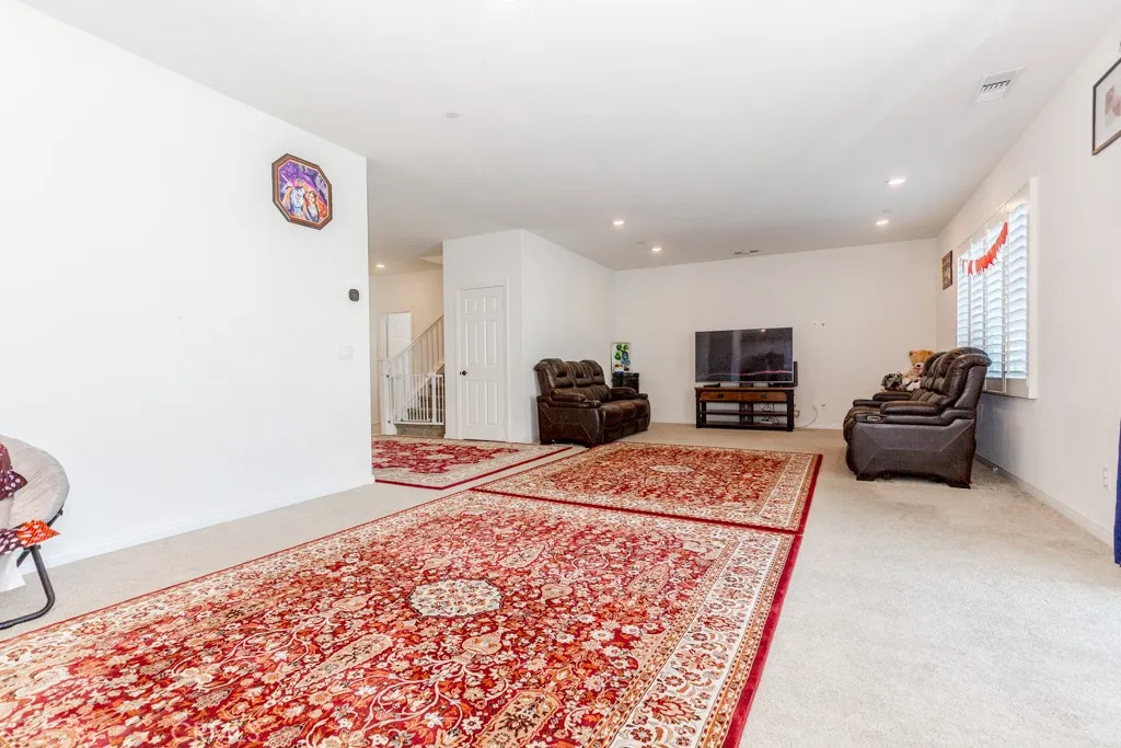 41302 Vintner, Lake Elsinore, California 92532 home-pic-52