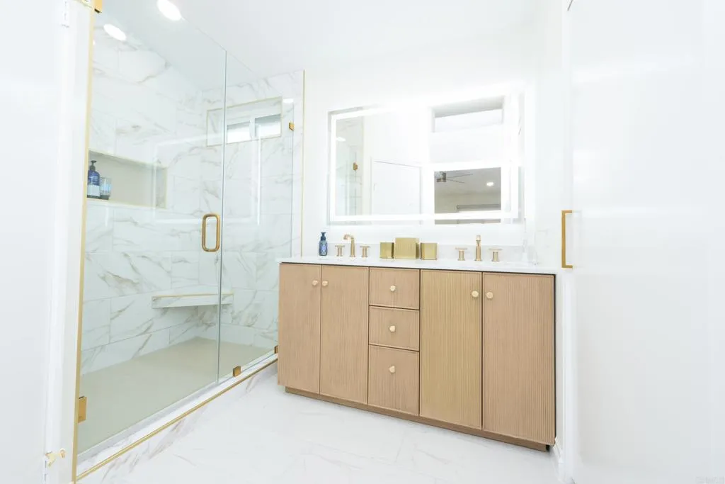 11376 Via Rancho San Diego Road F, El Cajon, California 92019 home-pic-10