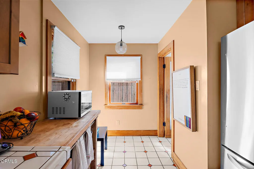 1766 N Madison Avenue, Pasadena, California 91104 home-pic-17