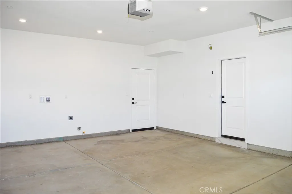 29329 Kemper Lane, Highland, California 92346 home-pic-44