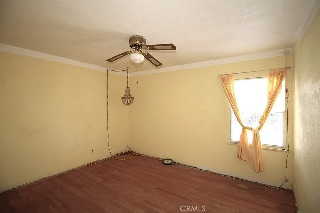 100 E Desert View, Barstow, California 92311 home-pic-16