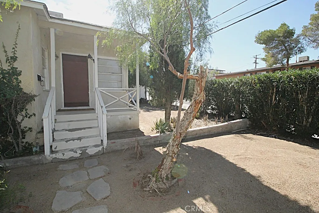 100 E Desert View, Barstow, California 92311 home-pic-6
