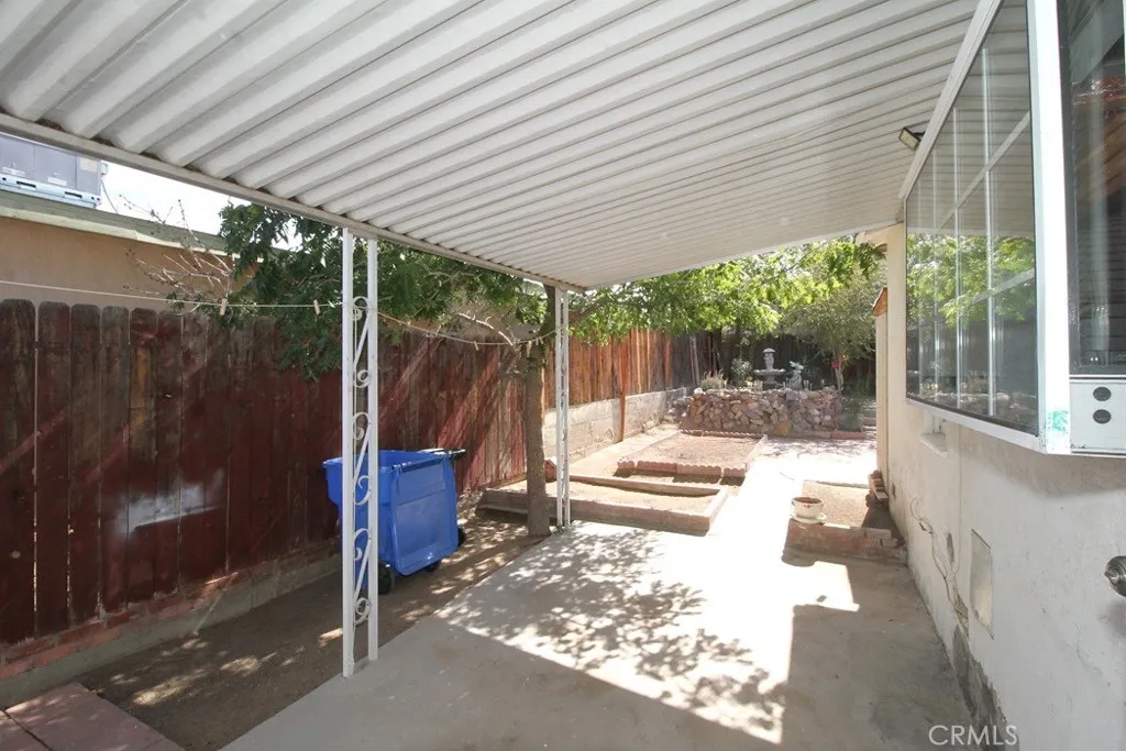 100 E Desert View, Barstow, California 92311 home-pic-26