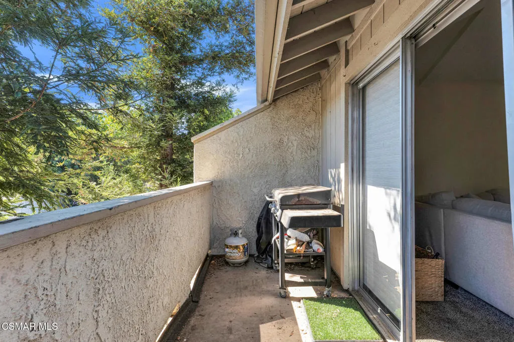 1932 Heywood St  -  HsHProd-15