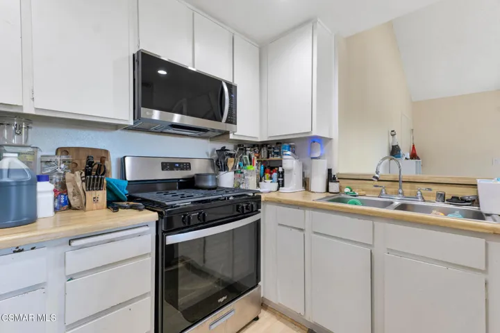 1932 Heywood St  -  HsHProd-18
