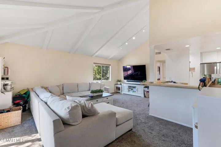 1932 Heywood St  -  HsHProd-11