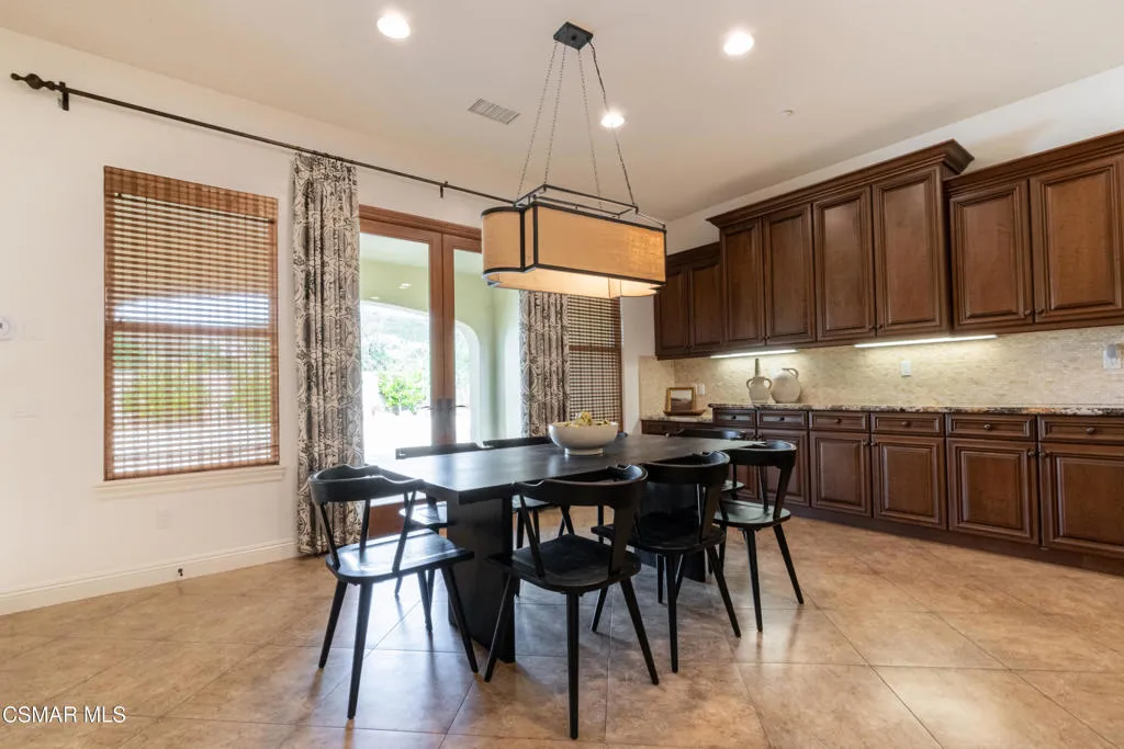 790 Via Sedona, Newbury Park, California 91320 home-pic-10