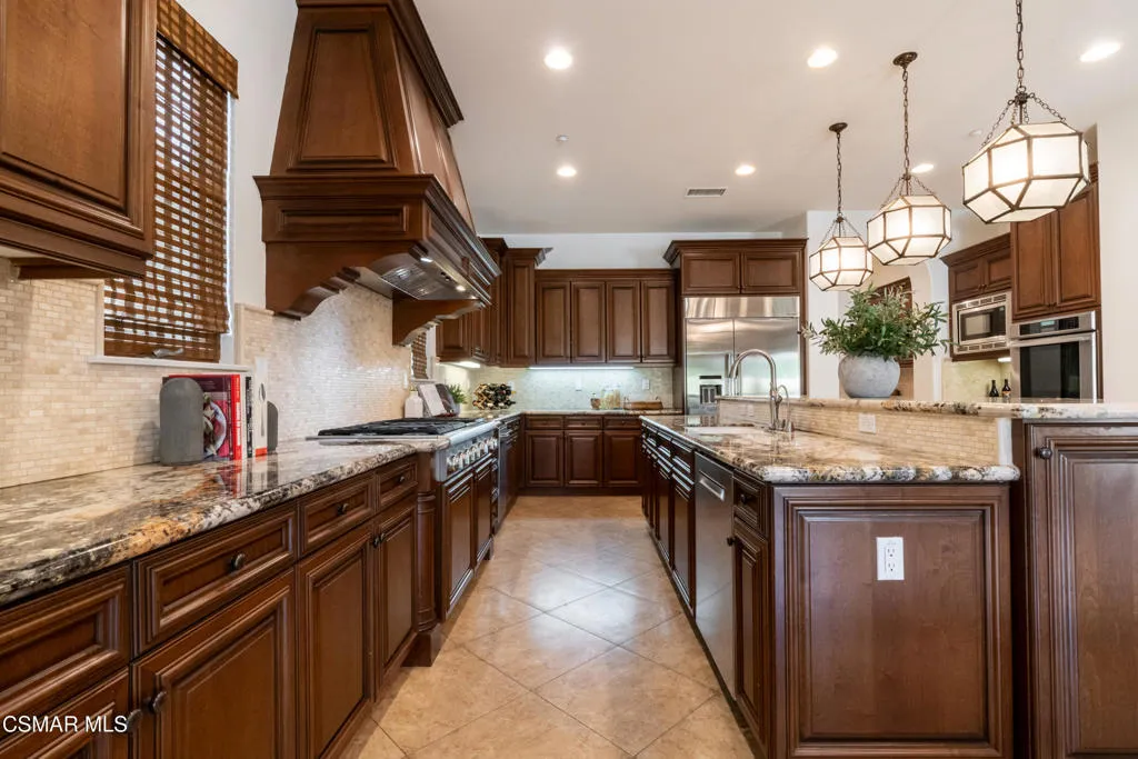 790 Via Sedona, Newbury Park, California 91320 home-pic-12