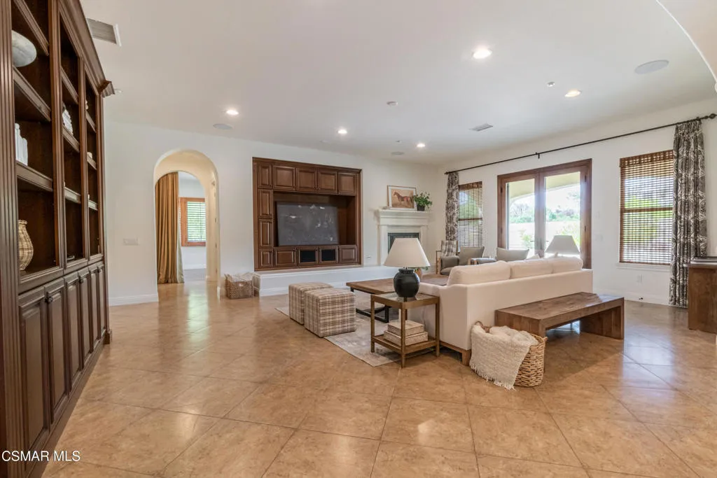 790 Via Sedona, Newbury Park, California 91320 home-pic-8