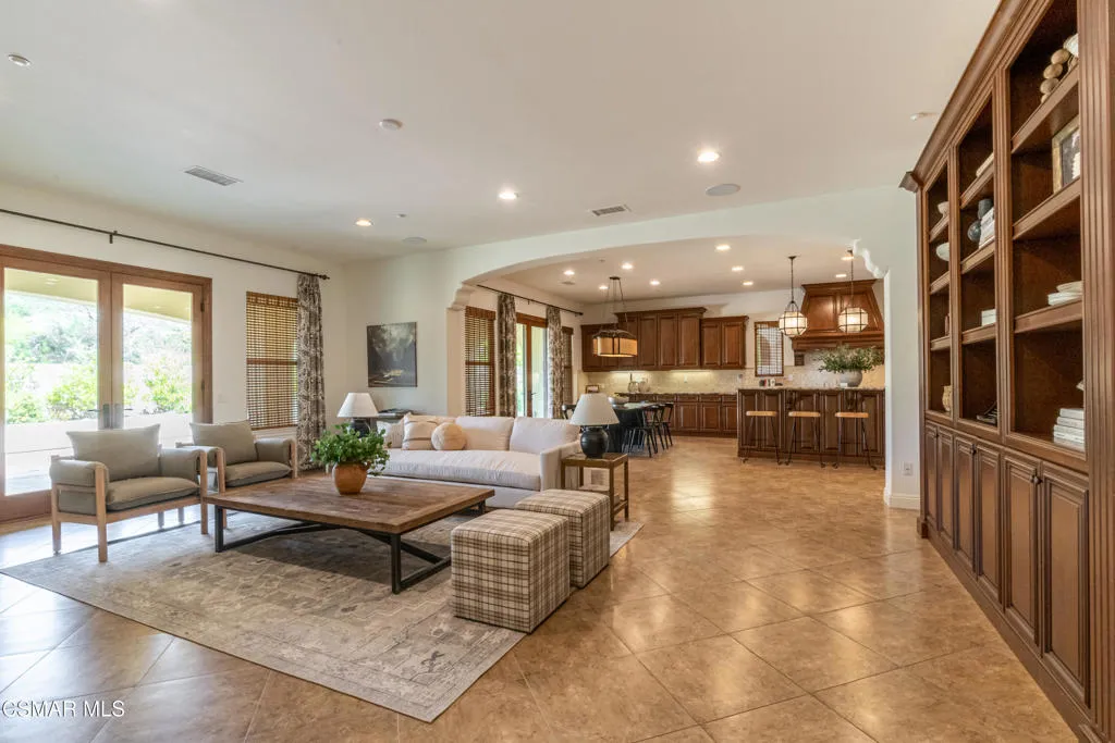 790 Via Sedona, Newbury Park, California 91320 home-pic-2