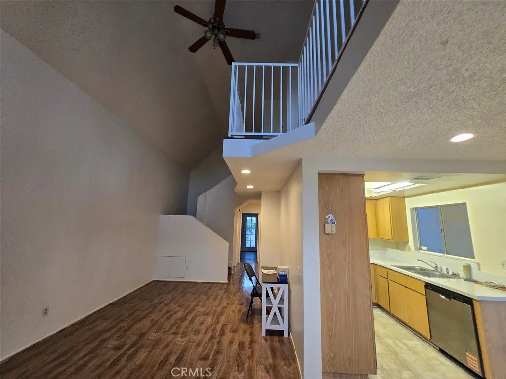 14515 Woodland Drive 10, Fontana, California 92337 home-pic-5