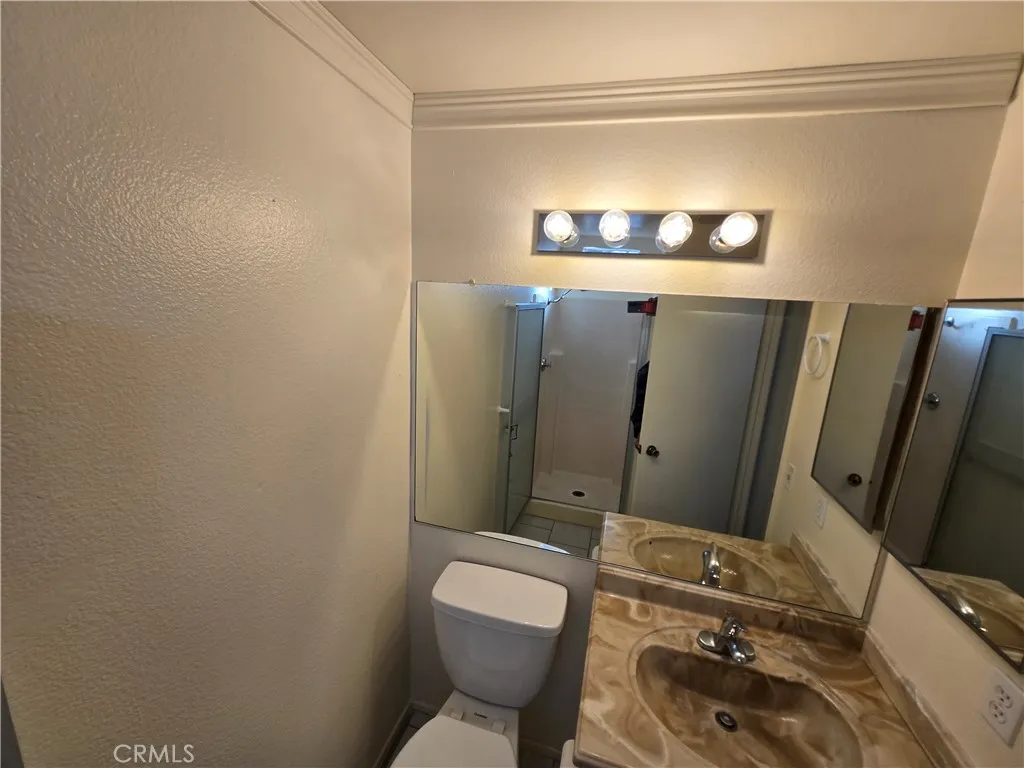 14515 Woodland Drive 10, Fontana, California 92337 home-pic-25