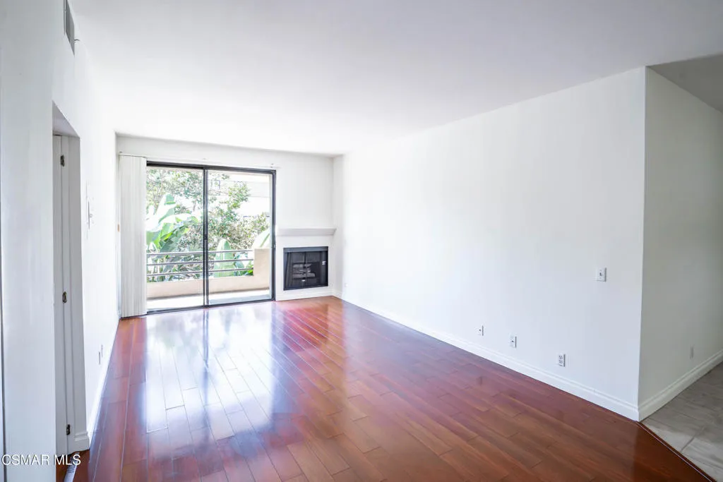 1420 N Stanley Avenue 103, Los Angeles, California 90046 home-pic-17