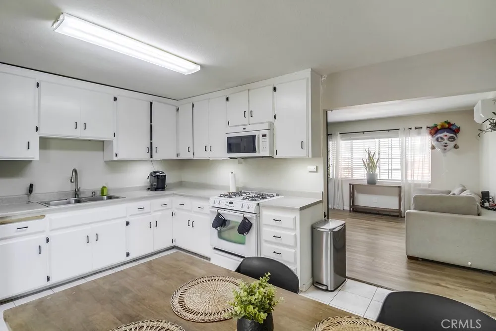 247 W Park, San Ysidro, California 92173 home-pic-14