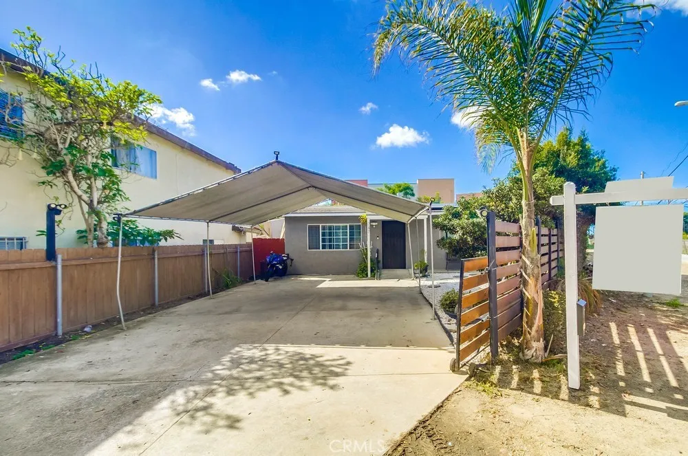 247 W Park, San Ysidro, California 92173 home-pic-2
