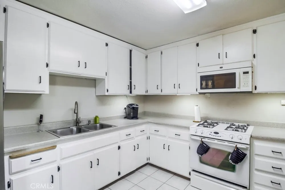 247 W Park, San Ysidro, California 92173 home-pic-13