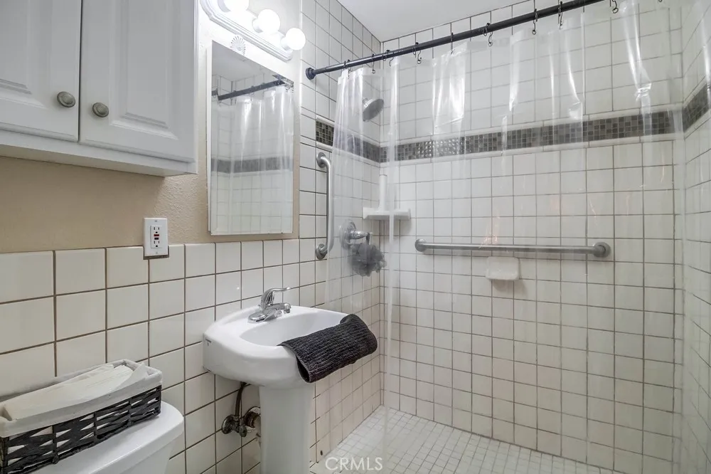 247 W Park, San Ysidro, California 92173 home-pic-28