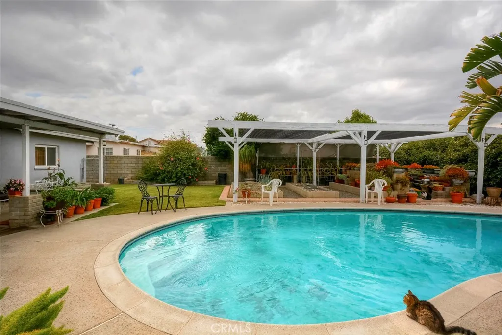 962 W 41st, San Bernardino, California 92407 home-pic-10