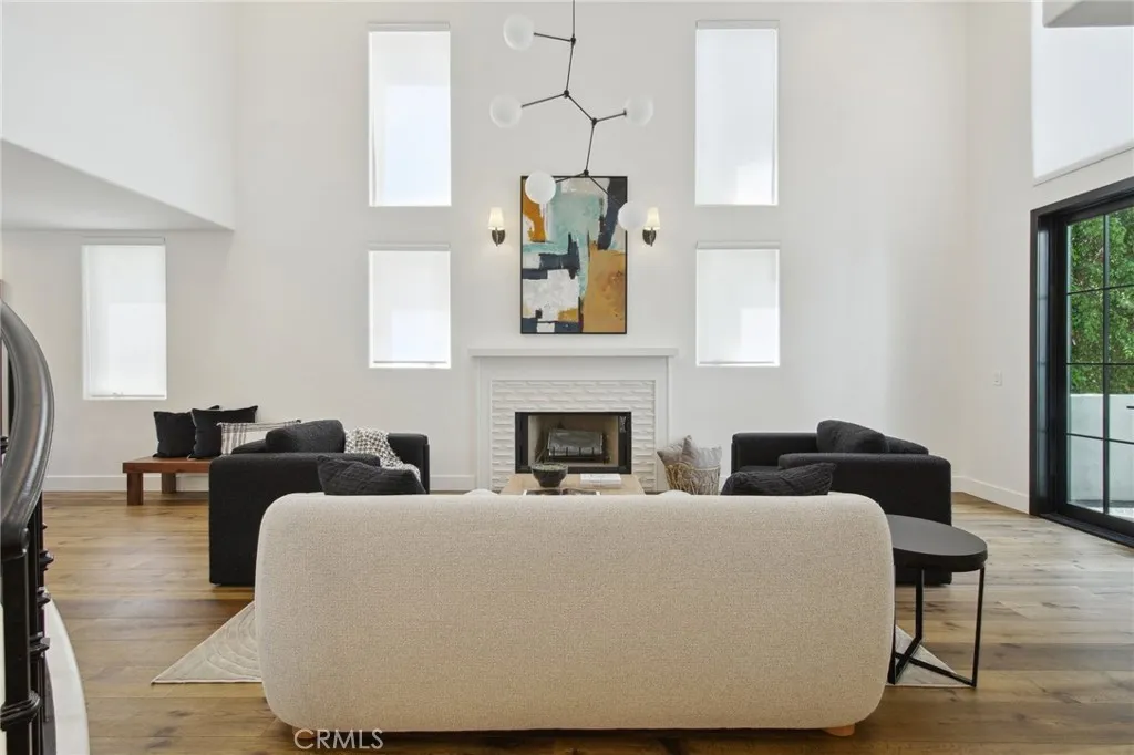 4322 Alcove Avenue, Studio City, California 91604 home-pic-1