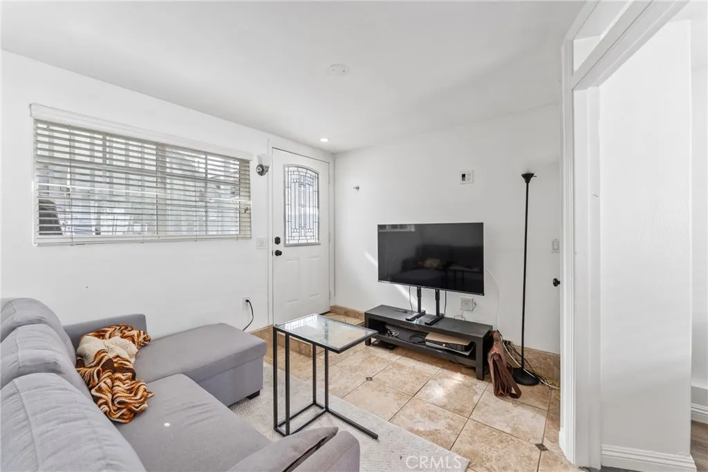 126 E E Balboa, Newport Beach, California 92661 home-pic-21