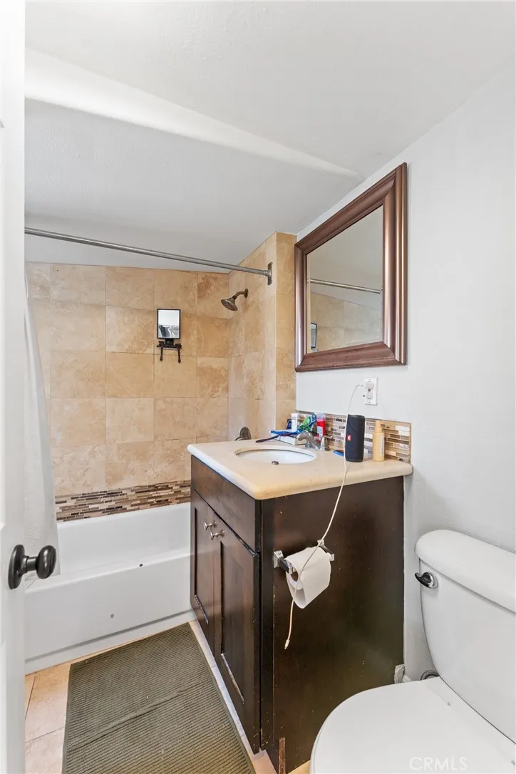 126 E E Balboa, Newport Beach, California 92661 home-pic-36