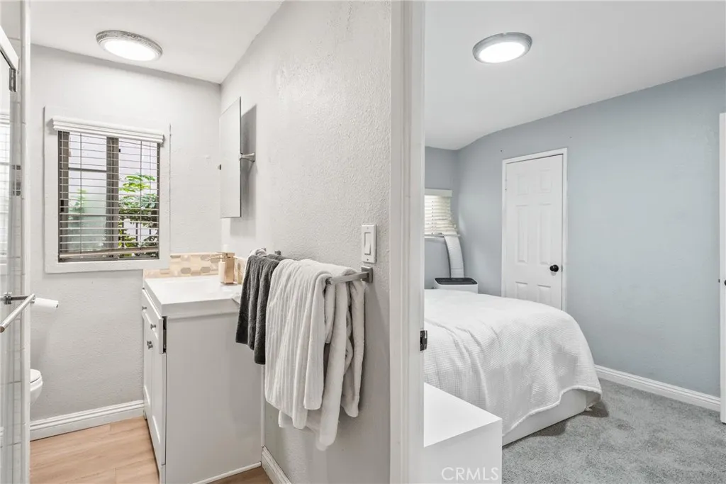 126 E E Balboa, Newport Beach, California 92661 home-pic-15