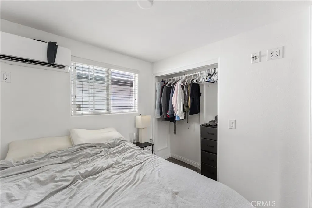 126 E E Balboa, Newport Beach, California 92661 home-pic-23