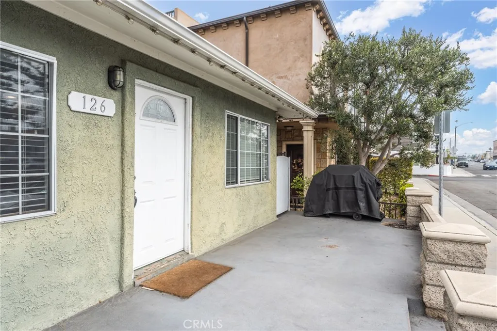 126 E E Balboa, Newport Beach, California 92661 home-pic-59