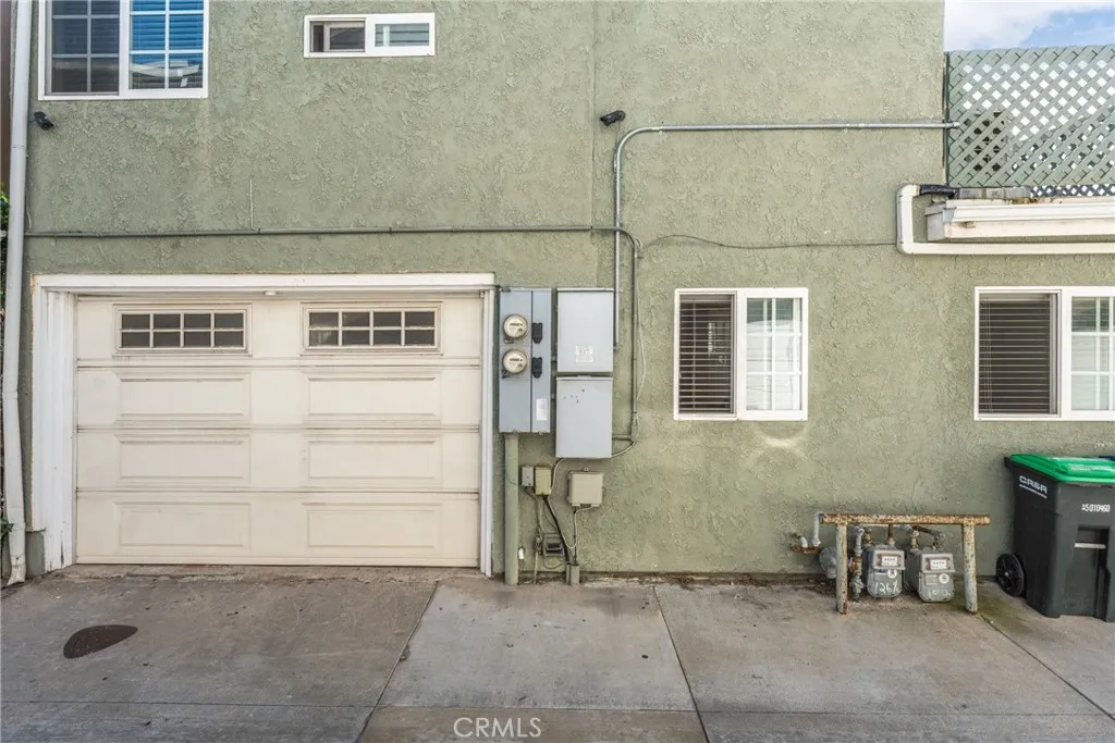 126 E E Balboa, Newport Beach, California 92661 home-pic-45