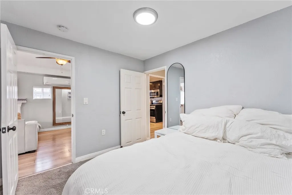 126 E E Balboa, Newport Beach, California 92661 home-pic-12