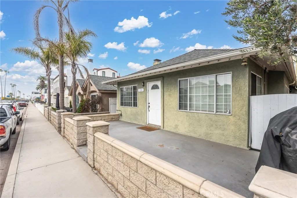 126 E E Balboa, Newport Beach, California 92661 home-pic-58
