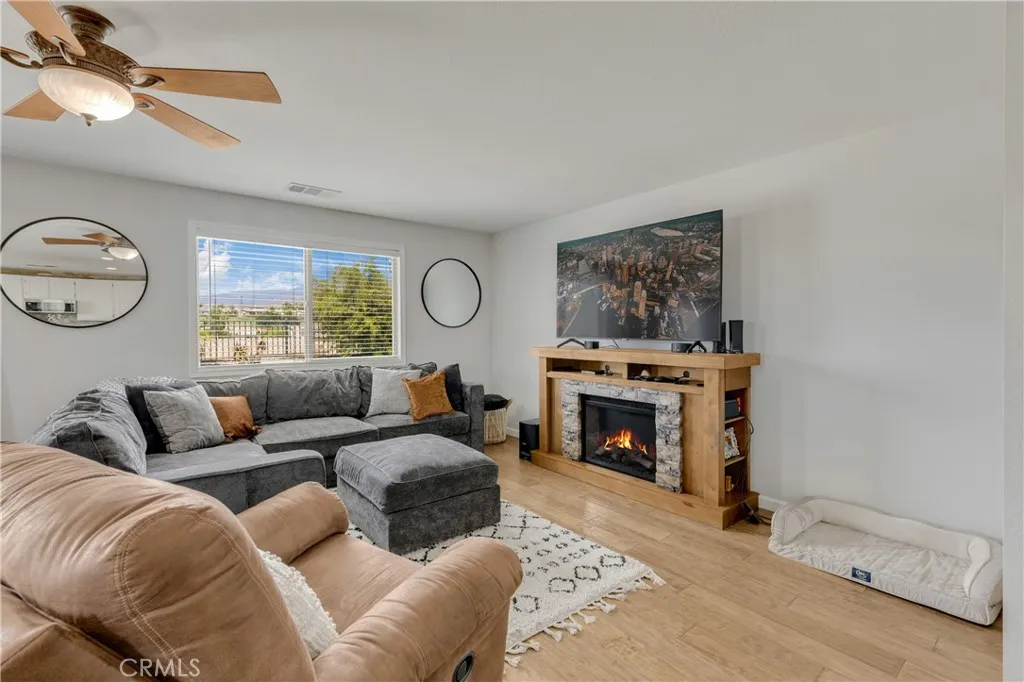 36948 Gallery, Beaumont, California 92223 home-pic-8