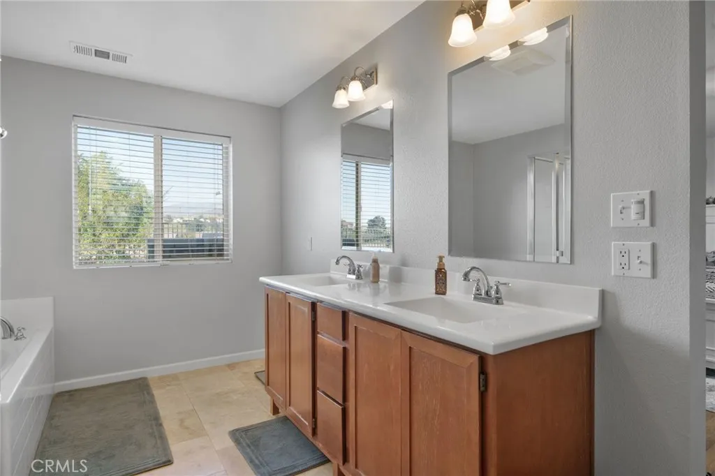 36948 Gallery, Beaumont, California 92223 home-pic-16