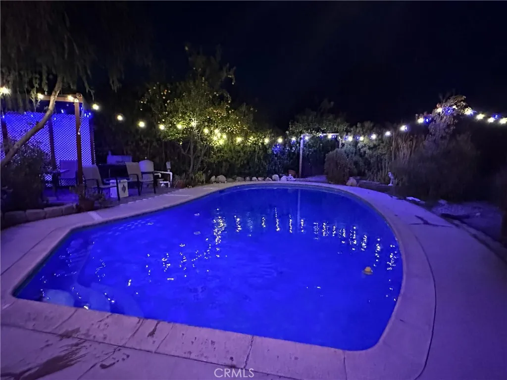 9906 Wealtha Avenue, Sun Valley, California 91352 home-pic-33