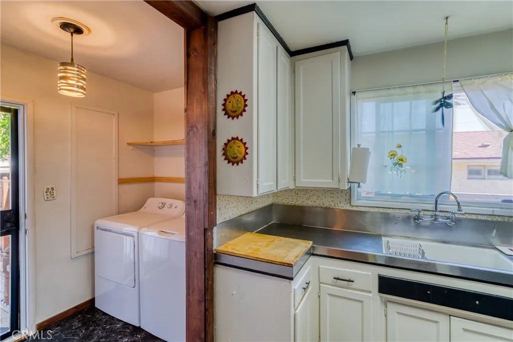 9906 Wealtha Avenue, Sun Valley, California 91352 home-pic-11