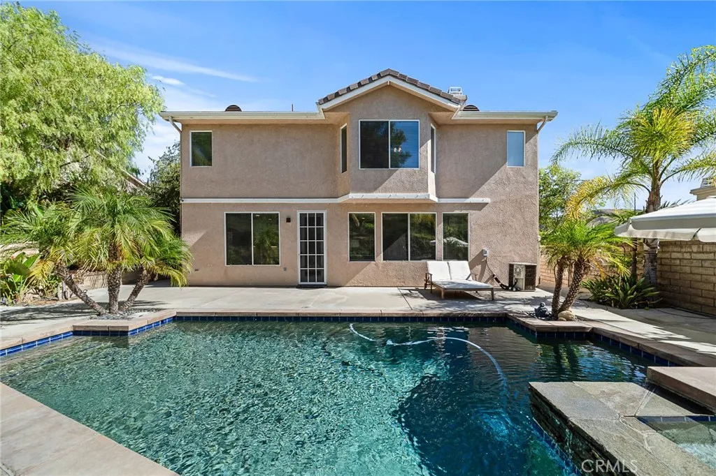 29027 Raintree, Saugus, California 91390 home-pic-1
