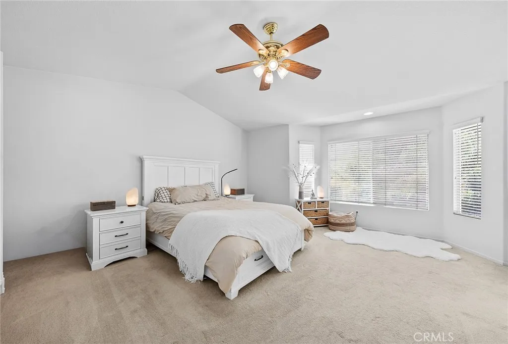 29027 Raintree, Saugus, California 91390 home-pic-27