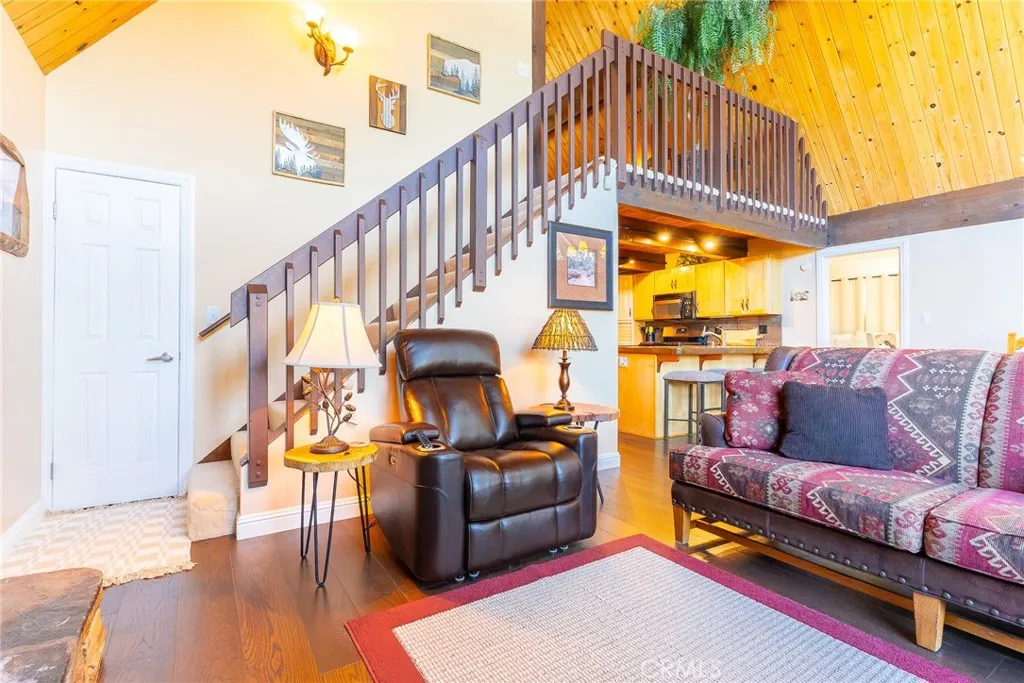 1226 Grass Valley, Lake Arrowhead, California 92352 home-pic-14