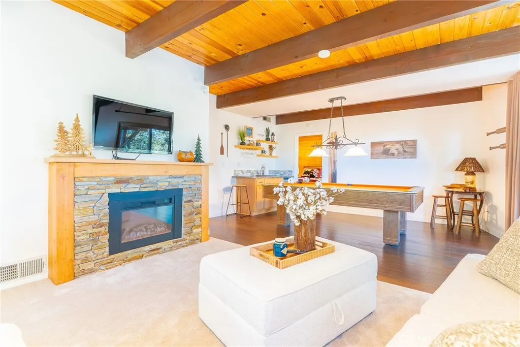 1226 Grass Valley, Lake Arrowhead, California 92352 home-pic-25