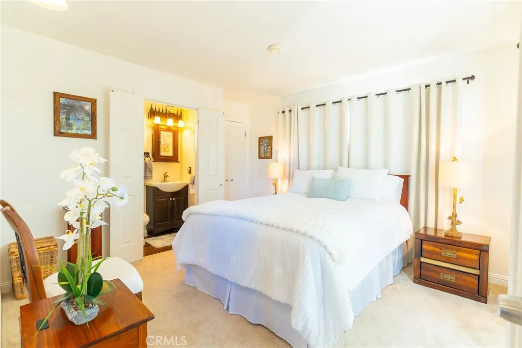 1226 Grass Valley, Lake Arrowhead, California 92352 home-pic-17
